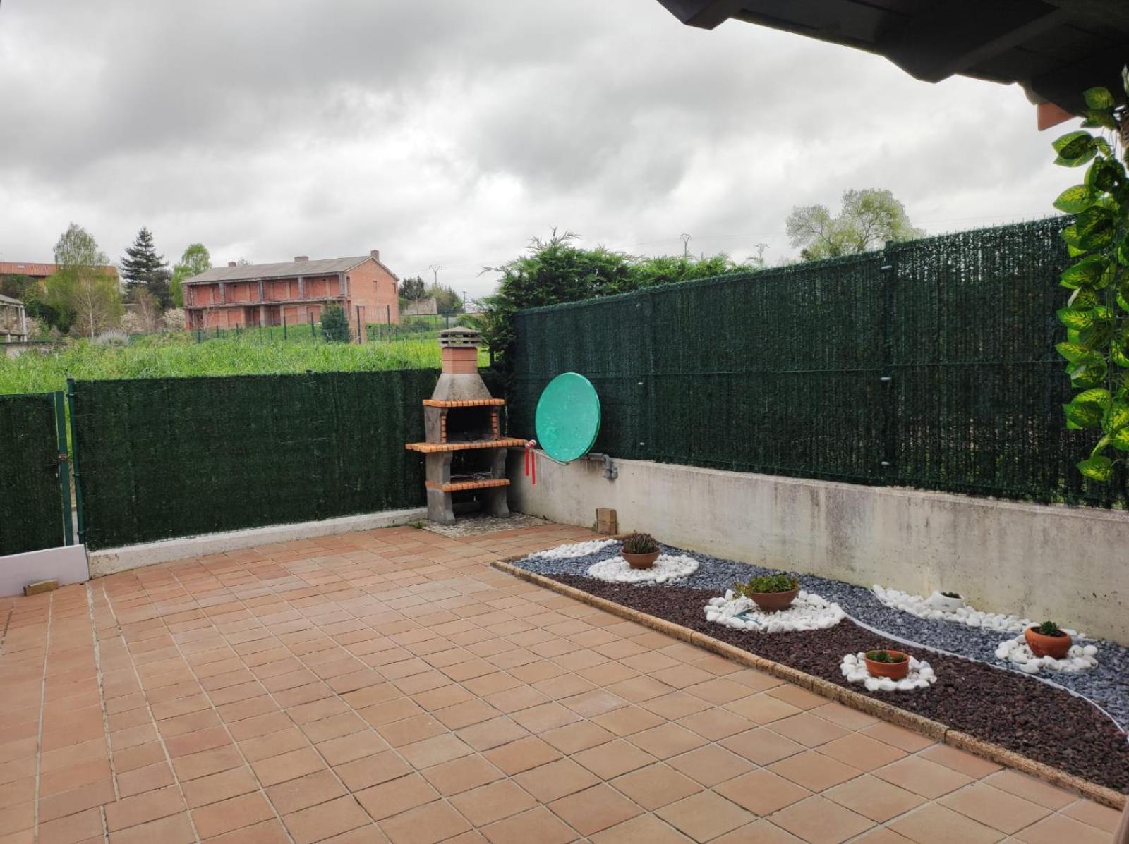 Chalet Bajo Con Jardin, Patio, Cenador Y Barbacoa. Viveda Dış mekan fotoğraf